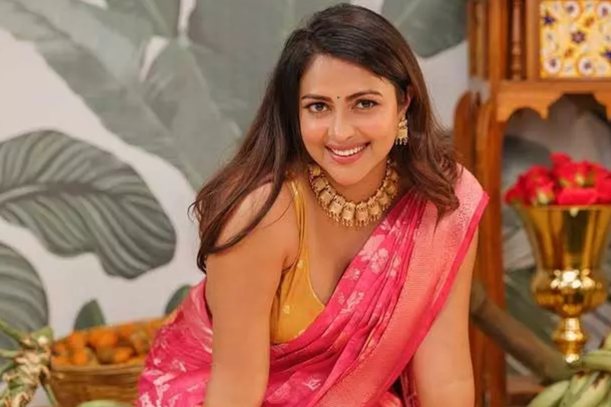 கணவர், மகனுடன் ஹோலி கொண்டாடிய நடிகை அமலா பால்.. புகைப்படங்கள் இதோ | Amala Paul Holi Celebration With Family Photos