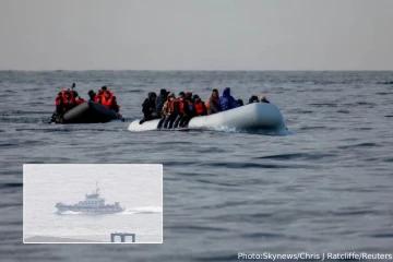 ஆங்கில கால்வாயில் கவிழ்ந்த புலம்பெயர்ந்தவர்கள் படகு: நால்வர் உயிரிழப்பு