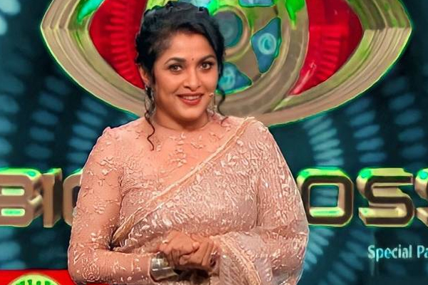 பிக்பாஸை இந்த வாரம் தொகுத்து வழங்கப்போவது இவர் தானா? மகிழ்ச்சியில் ரசிகர்கள் | Bigg Boss This Week Host Kamal Haasan Simbu