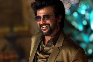 தர்பார் படத்தில் ரஜினிகாந்துடன் நடித்திருக்கும் தற்போதைய பிக்பாஸ் போட்டியாளர்.. வைரல் புகைப்படம்