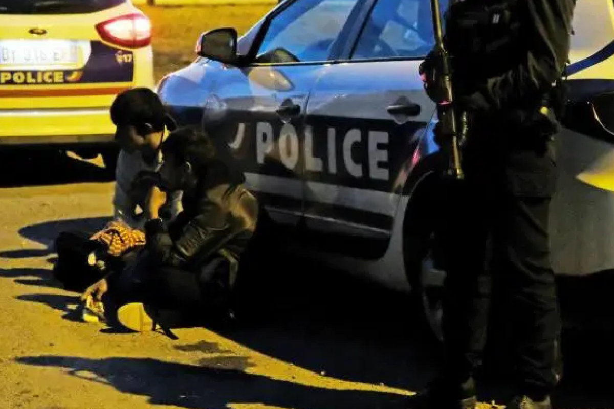 பிரான்ஸில் சோகம் : அடுக்குமாடி குடியிருப்பில் சடலங்களாக மீட்கப்பட்ட புலம்பெயர் தமிழர்கள் | Tragedy France Bodies Srilankan Mother Daughter