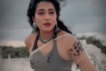 ட்ரான்ஸ்பரென்ட் சேலையில் செம ஹாட் போஸ் கொடுத்த நடிகை ஷில்பா மஞ்சுநாத்