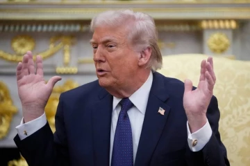 ஸ்பெய்னுடனான வர்த்தக உறவை முறித்துக்கொண்ட ட்ரம்ப்