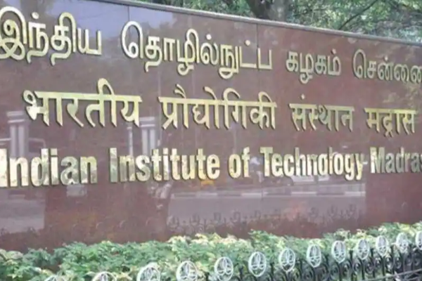 தமிழ்த்தாய் வாழ்த்து புறக்கணிப்பு - சென்னை ஐஐடிக்கு அரசியல் தலைவர்கள் கடும் கண்டனம் - தமிழ்நாடு