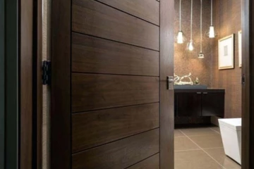 குளியலறையிலிருந்து வெளியே வராத மகள்! கதவை உடைத்த பெற்றோருக்கு காத்திருந்த அதிர்ச்சி