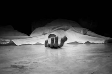 கணவரை கொலை செய்துவிட்டு அருகிலேயே படுத்து உறங்கிய மனைவி!