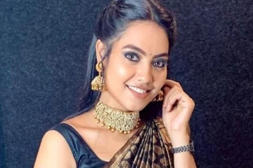 அந்தரத்தில் பரந்த சீரியல் நடிகை பவித்ரா.. இணையத்தில் வைரலாகும் வீடியோ