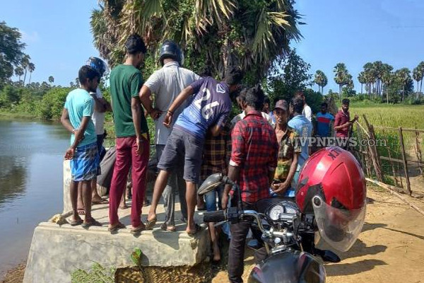யாழில் கிணற்றில் இருந்து சடலமாக மீட்கப்பட்ட இளைஞன்! | A Young Man Was Recovered From A Well In Jaffna