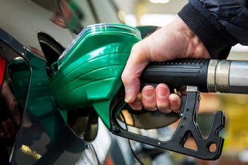 இலங்கையில் எரிபொருள் பயன்படுத்துவோருக்கு அதிர்ச்சித் செய்தி! அமைச்சர் வெளியிட்ட தகவல்