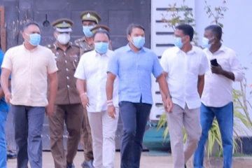 தமிழ் அரசியல் கைதிகளுடன் நாமல் சந்திப்பு