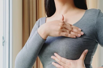 பெண்களின் மார்பு வலிக்கு Tea Pack கொடுக்கும் தீர்வு