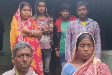 பழைய சோறு சாப்பிடும் போது வந்த ஒரு இனிப்பான செய்தி! ஏழை குடும்பத்தார் கைக்கு வந்த கோடிக்கணக்கான பணம்