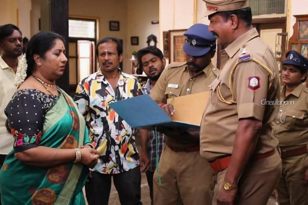 விஜயா தர்மஅடி வாங்கியதை பார்த்த முத்து, அடுத்து நடந்தது?... சிறகடிக்க ஆசை சீரியல் எபிசோட் | Siragadikka Aasai Serial April 8 Episode விஜயா தர்மஅடி வாங்கியதை பார்த்த முத்து, அடுத்து நடந்தது?... சிறகடிக்க ஆசை சீரியல் எபிசோட் | Siragadikka Aasai Serial April 8 Episode