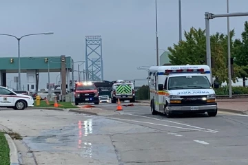 கனடாவில் மர்ம பொருள் காரணமாக மூடப்பட்ட பாலம் மீள திறப்பு