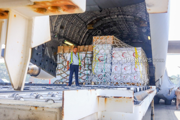 UAE இன் நான்காவது நிவாரண உதவி விமானம் இலங்கைக்கு | Uae S Fourth Relief Aid Flight Arrived Sri Lanka