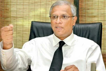 நம்பிக்கையில்லா பிரேரணை தயாரிக்கும் பொறுப்பு சுமந்திரனிடம்