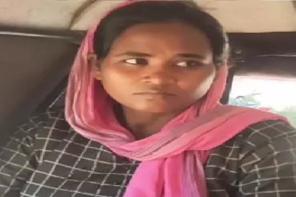 கள்ளக்காதலால்  பிறந்த குழந்தையை கழிவறையில் வீசி சென்ற தாய் அதிரடி கைது ! - தமிழ்நாடு