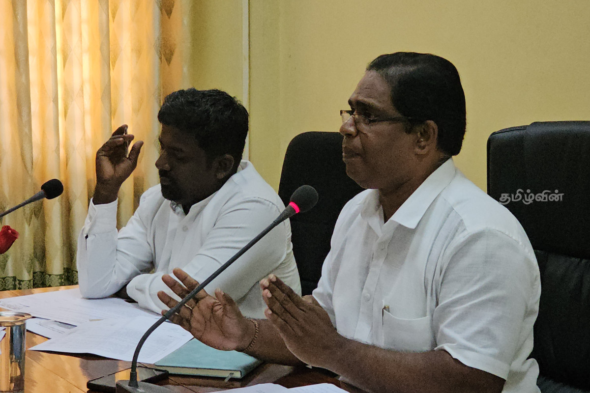 பதற்ற நிலைக்கு மத்தியில் எடுக்கப்பட்ட தீர்மானம்: கடுமையாக எச்சரித்த மானிப்பாய் தவிசாளர் | Manipay Thavisala Gave A Stern Warning