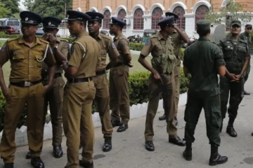 வவுனியாவில் இளைஞர் குழு அட்டகாசம் : இருவர் காயம்