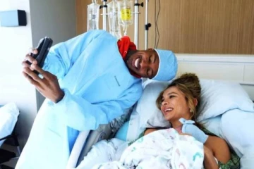 புற்றுநோயால் உயிரிழந்த குழந்தை.. ஓர் ஆண்டில் 12வது குழந்தைக்கு தந்தையான அமெரிக்க பிரபலம்.. நெகிழ்ச்சியுடன் வெளியிட்ட பதிவு