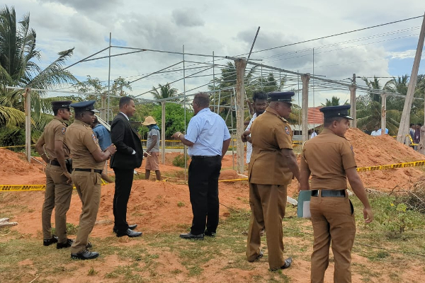 கொன்றவனே தடயம் தேடும் நாடு | Doubts About Kokkuththoduvai Human Burial Site