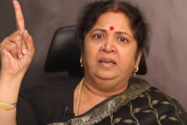 நடிகர் விஷாலை வெளுத்து வாங்கிய சிம்புவின் அம்மா- ரசிகர்கள் அதிர்ச்சி | Actor Simbu Mom Usha Scold Actor Vishal Viral