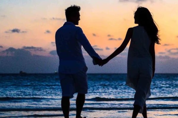 தென்னிலங்கையில் தம்பதியின் மோசமான செயல் - சுற்றிவளைத்த பொலிஸார் | Couple Arrested With Fake Money