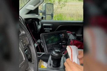 கனடாவில் வாகனம் செலுத்திக் கொண்டே யூடியூப் பார்த்த சாரதி