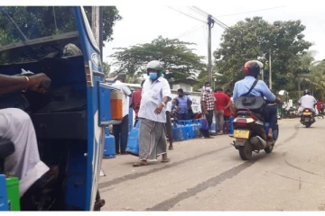 நாட்டில் தீவிரமடையும் கறுப்பு சந்தை வியாபாரம்! பொது மக்கள் மிகுந்த அவதானம்