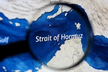 ඉරානයෙන් ලෝකෙටම නිවේදනයක් - හදිසියෙම හෝමුස් සමුද්‍ර සන්ධියේ මේ ගමන් මාර්ග වෙනස් වෙයි