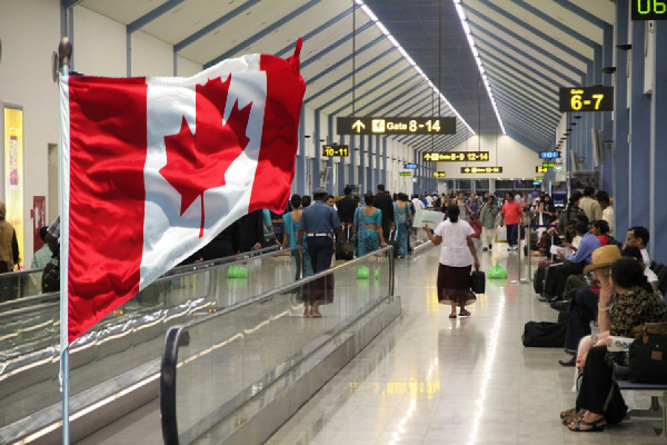 கனடா செல்ல காத்திருப்போருக்கு கனேடிய உயர்ஸ்தானிகராலயம் விடுத்துள்ள முக்கிய அறிவித்தல் - ஐபிசி தமிழ்