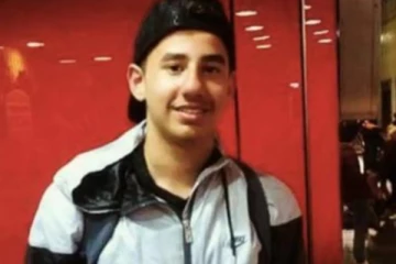 வங்கிக் கணக்கிற்கு வந்த 4.6 கோடி; ஆடம்பரமாக செலவழித்த இளைஞருக்கு நேர்ந்த கதி!