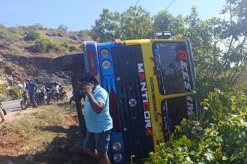 திருகோணமலை - மட்டக்களப்பு பிரதான வீதியில் விபத்து