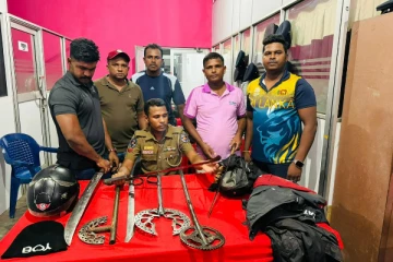 யாழ்ப்பாணத்தில் கூரிய ஆயுதங்களுடன் ஒருவர் கைது ; பொலிஸாரின் விசேட சோதனை