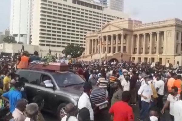 முடக்கப்பட்ட கொழும்பு! கோட்டாபய தரப்புக்கு கொடுக்கப்பட்ட அடி - ஐபிசி தமிழ்