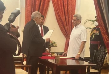 නව අගමැතිට හිටපු අගමැතිගෙන් සුභ පැතුම්..! නිකුත් කළ විශේෂ පණිවිඩය මෙන්න..(PHOTOS)