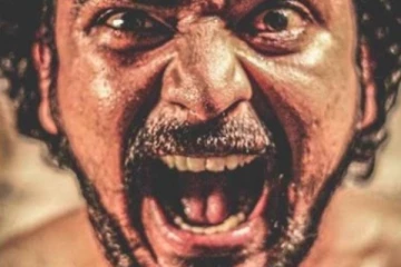අරගලයේ පෙරමුණ ගත් කවුරුත් ආදරේ කරන, කෝකිල පවන් ජාතියේ මුලු සනුහරේටම දුන්න අලුත්ම පණිවුඩය මෙන්න.. (VIDEO)