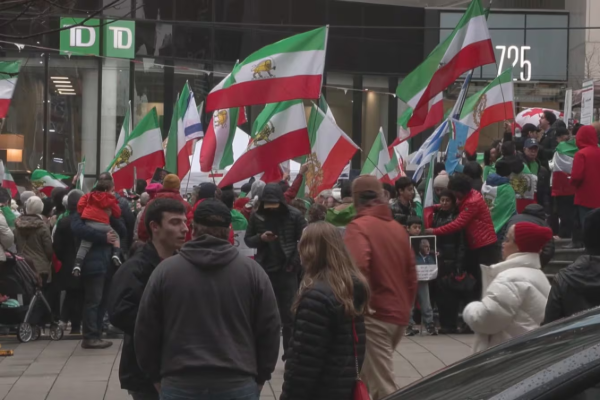 ஈரான் அரசை எதிர்த்து கனடாவில் போராட்டம் | Iranian Canadians Rally At Vancouver