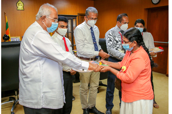 රක්ෂිතයේ පංදිචි කරුවන්ට නව නිවාස .... | Srilanka Transprost