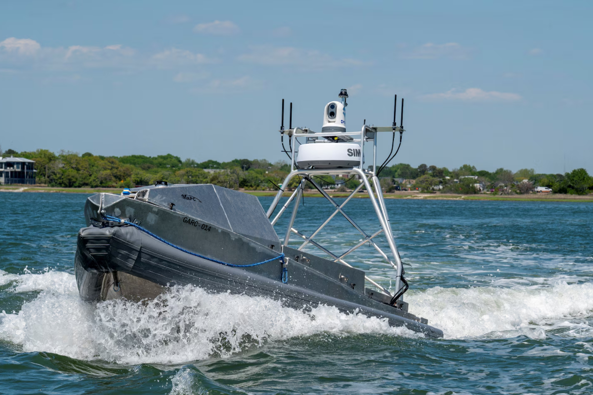 ஈரானுக்கு எதிராக ஆளில்லா ட்ரோன் வேகப்படகுகளை களமிறக்கும் அமெரிக்கா! | Us Deploys Drone Speedboats Against Iran