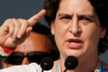 கொரோனா உச்சம் - மாணவர்களுக்கு பொதுத்தேர்வை ரத்து செய்யுங்கள் : பிரியங்கா காந்தி!