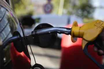 பிரான்சில் வாகனம் ஓட்டுபவர்களுக்கு ஒரு அவசர செய்தி...