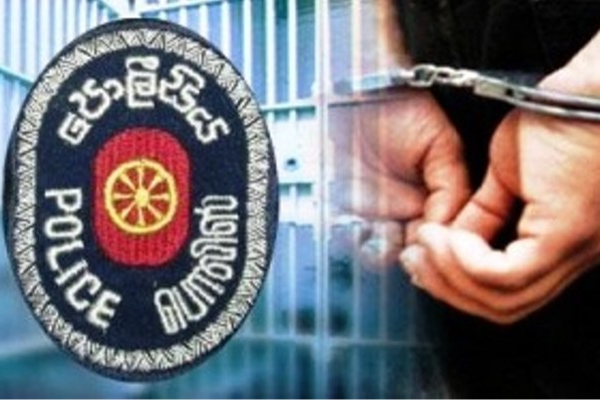 பிரபல பாடசாலைக்குள் நுழைந்த கும்பல் மாணவர்கள் மீது கொடூரத் தாக்குதல்! | Sri Lanka Anuradhapura School Student Attack