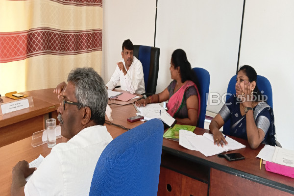 யாழில் இராணுவ சிற்றுண்டி சாலையில் புகைத்தல் பொருட்கள் விற்பனைக்கு தடை | Smoking Products Banned At Army Canteen