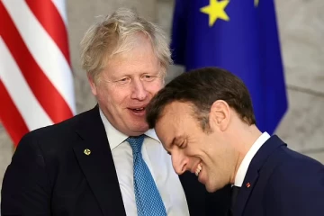 உக்ரைனுக்கு ஆயுதங்கள் வழங்க கோரிய பிரித்தானியாவுக்கு மேக்ரான் எதிர்ப்பு: நேட்டோ அமைப்பில் உருவாகும் பிளவு