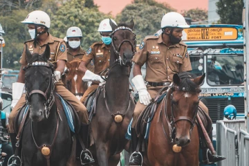 பிரபல வர்த்தகரின் வீட்டின் மீது துப்பாக்கி சூடு - கொழும்பில் சம்பவம்..! (செய்தி தொகுப்பு)