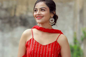 குக் வித் கோமாளி பூஜாவா இது.. கிளாமராக வேற லெவல் போஸ்