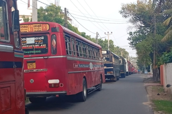 யாழ் வந்த ஜனாதிபதியால் பெரும் சிரமத்தில் மக்கள் ; படையெடுத்த அரச பேருந்துகளால் வெடித்த சர்ச்சை | President S Jaffna Visit