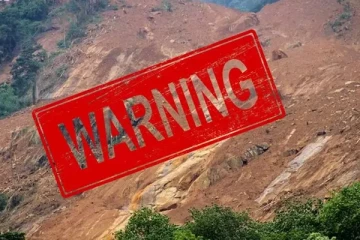 දිස්ත්‍රික්ක තුනකට අනතුරු ඇඟවීම්.