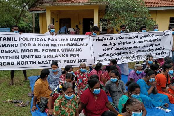 வடக்கு கிழக்கு ஒருங்கிணைப்பு குழுவின் கவனயீர்ப்பு போராட்டத்தின் இரண்டாம் நாள்(Photos) | North East Coordination Committee Strike